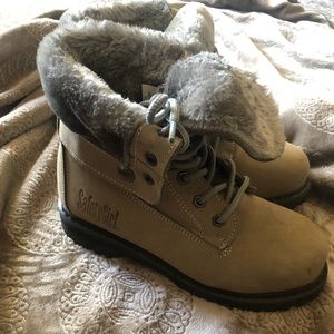 Safetygirl Madison leather steel toe work boots.